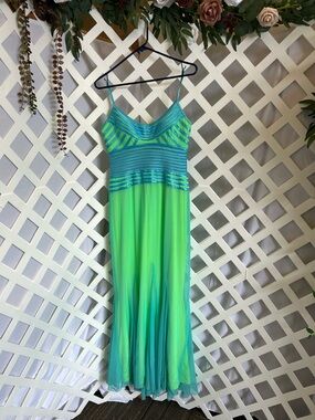 Mary. L Couture Neon Green Aqua Formal Gown Maxi Dress Size 4 Prom Pageant